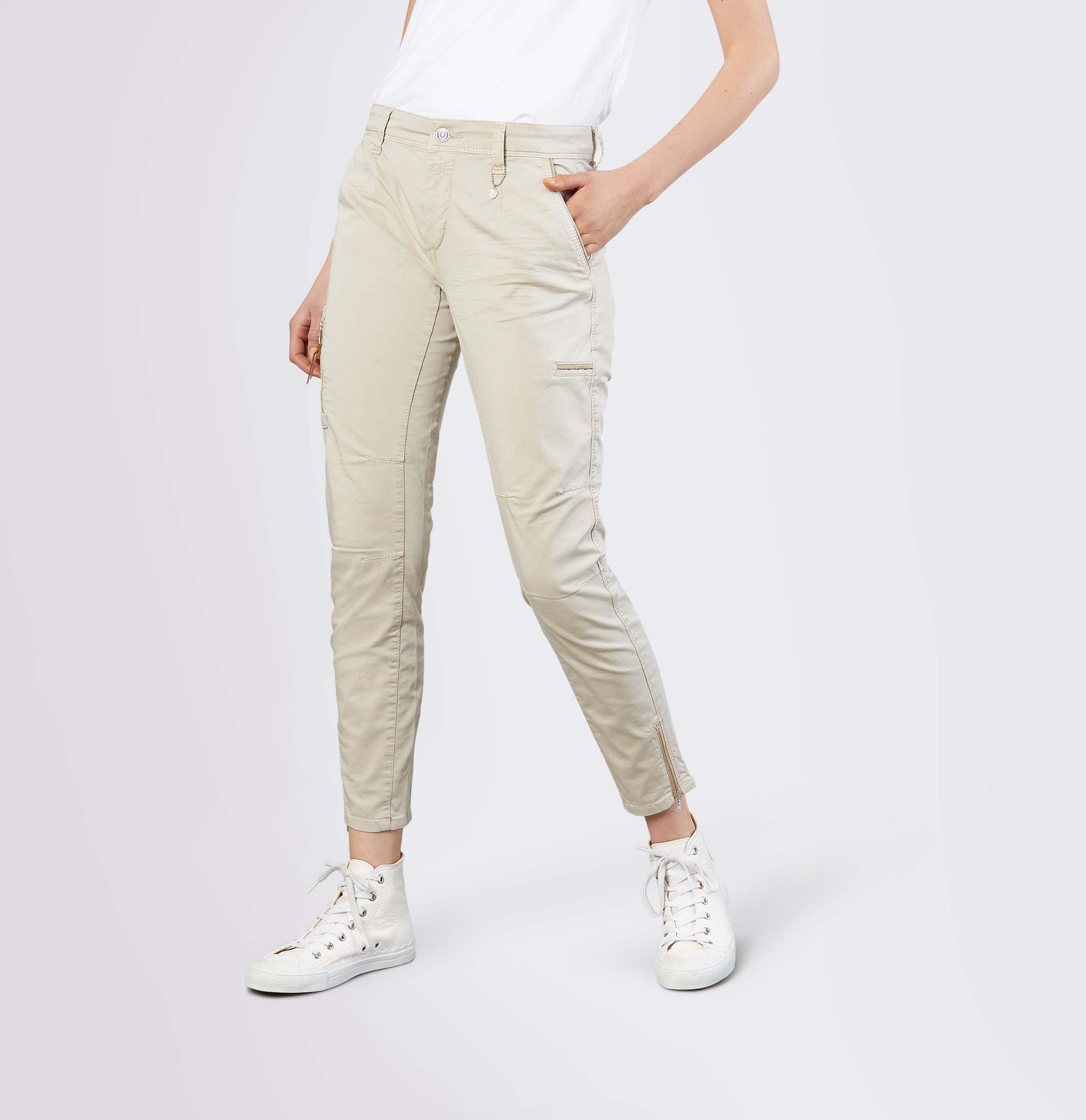 cargo beige jeans