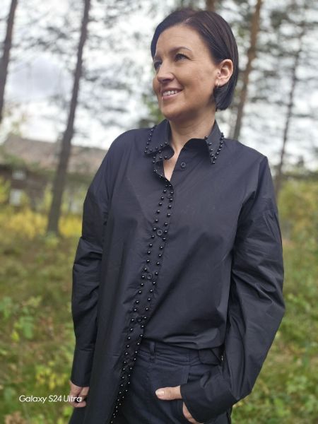 Bilde av RAHCOTTON SHIRT W/PEARLS