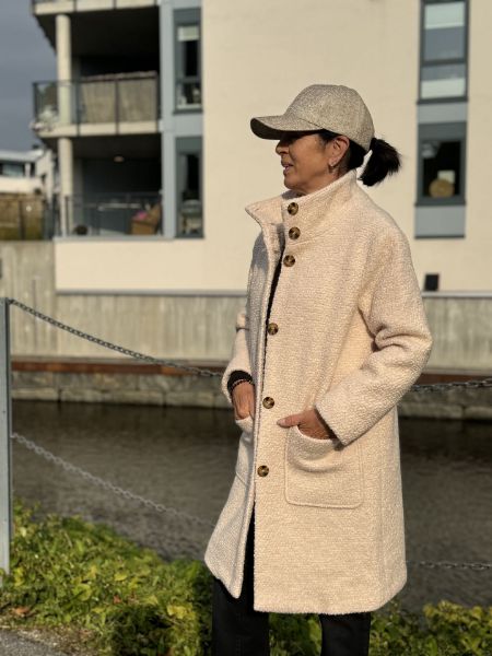 Bilde av FERDDYSZ COAT - CREME